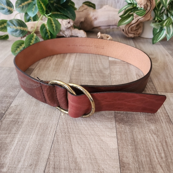 Michael Michael Kors Double Brass Ring Brown Leather Belt w/Decorative Stitching - Picture 3 of 15